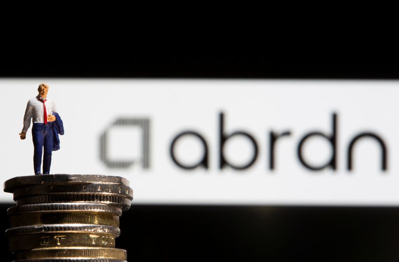 Schroders and Abrdn Shake Up Leadership to Revitalize Struggling Finances in the UK