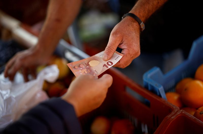 French Debt Reduction Mandate: Central Bank Chief Calls for Tax Hikes