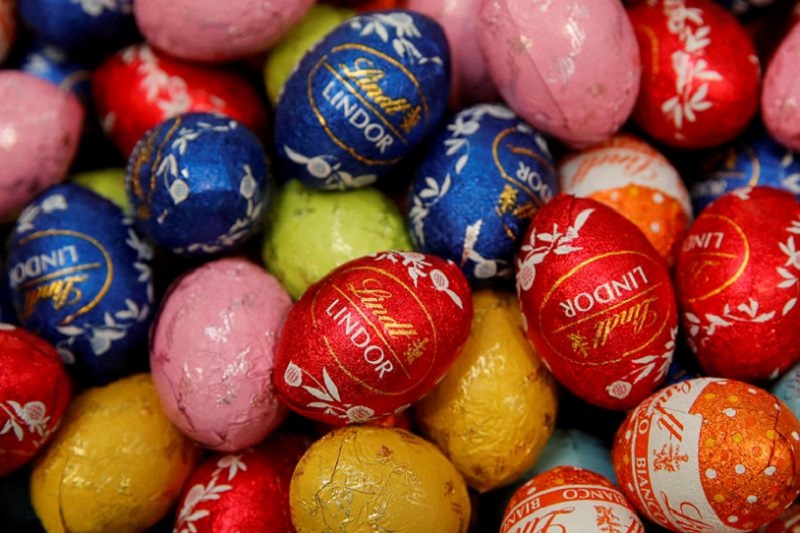 Lindt & Spruengli Soars as Barclays Ranks it Overweight